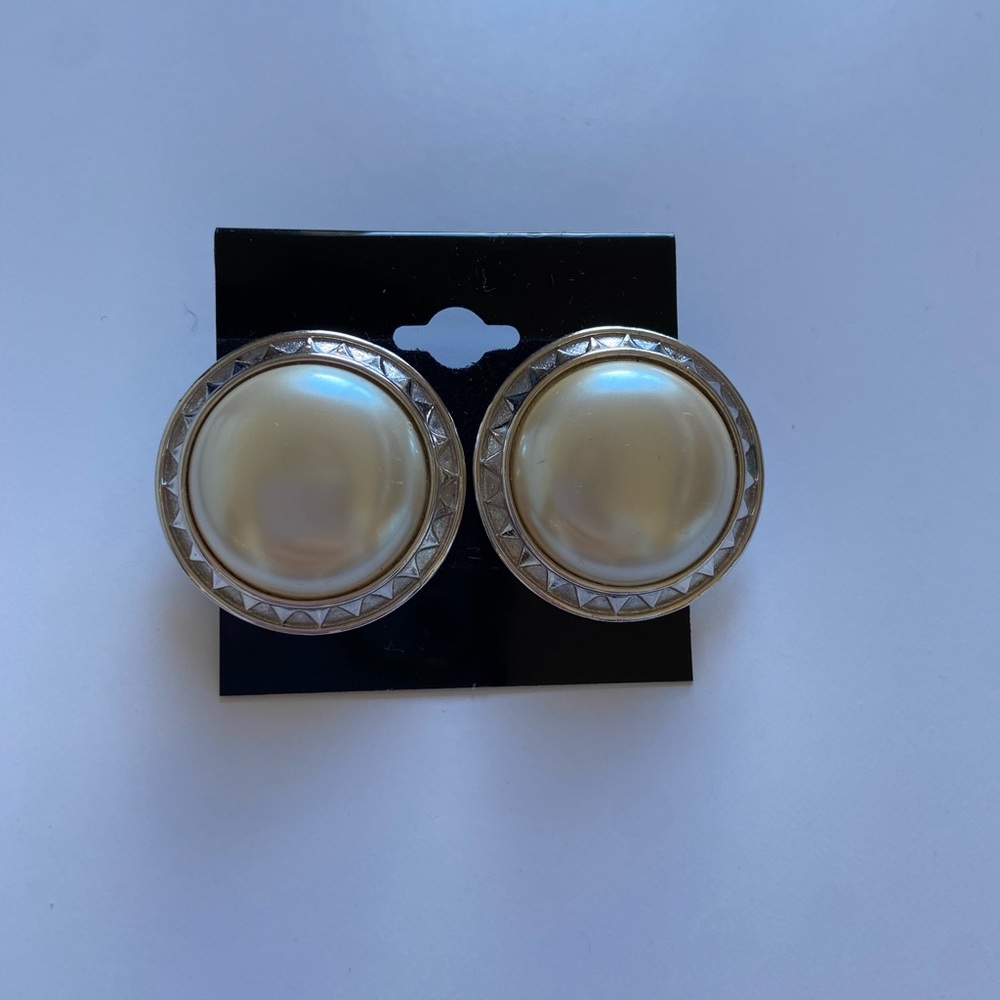 Monet Vintage Elegant Silver and faux Pearl Earrings (clip on)